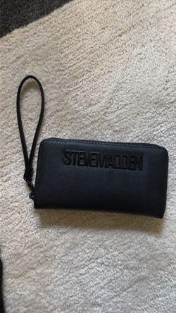 Steve Madden wristlet wallet