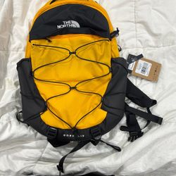 The North Face Borealis Backpack Summit GOLD/TNF