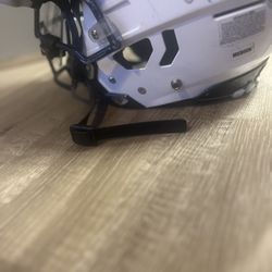 F7 Helmet  Youth Medium 