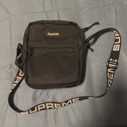 Supreme Shoulder Bag (ss18)