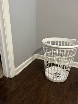 Basket laundry