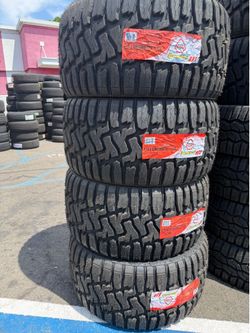🚨🚘vendo set de llantas Lt 33x14.50 24 mileking tires