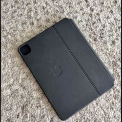 IPAD AIR 5th Generation Smart Keyboard 