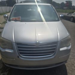 2010 Chrysler Town & Country