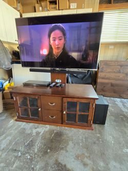 Samsung 55" 3D TV+Blu-ray +sound bar+cabinet