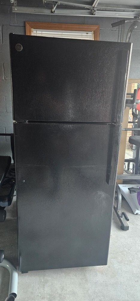General Electric  Refrigerator 