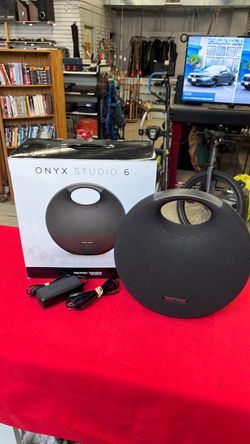 Harman Kardon Onyx Studio 6 Bluetooth Speaker – Used