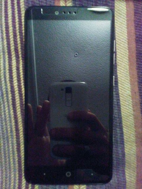 ZTE ZMAX PRO metro pcs