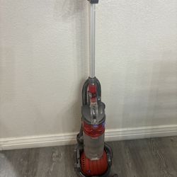 Dyson Upright Vacuum Cleaner 