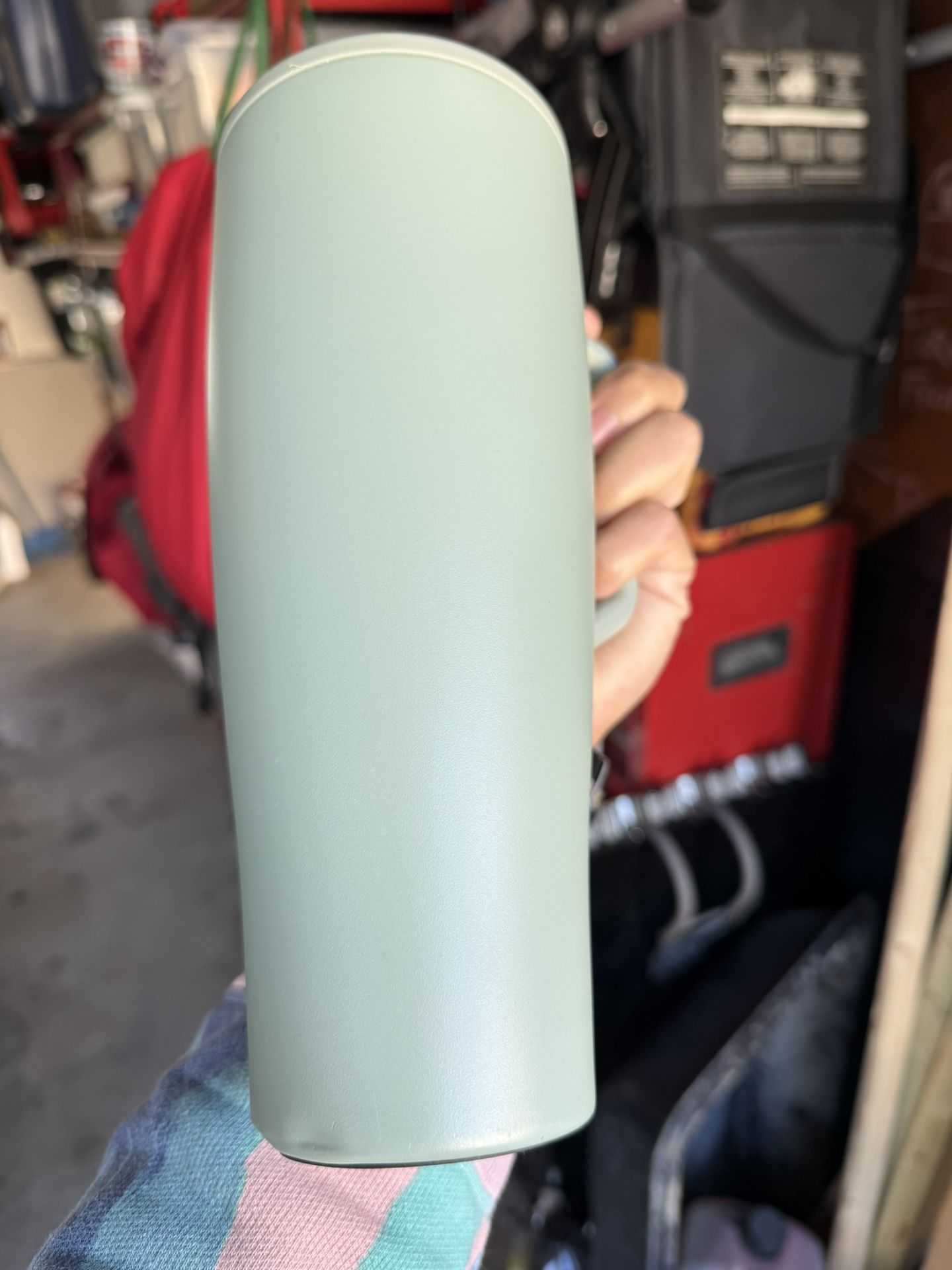 Brúmate 40oz Water Bottle Mint Color