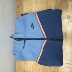 Nike Tech Fleece