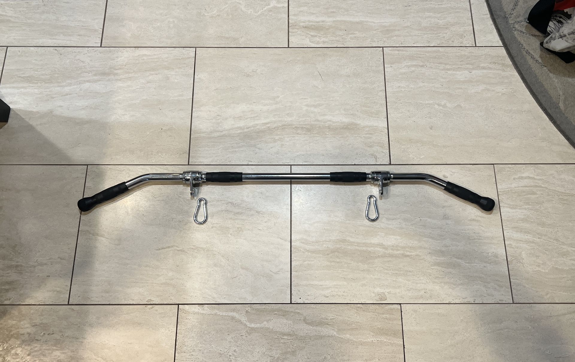 48" Straight Ez Curl Lat Pull Down Bar with Revolving Double Hook for Dual Pulley Cable Machines