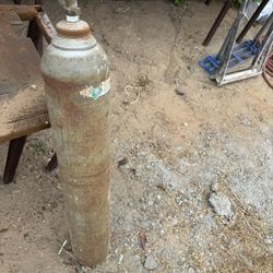Gas Cylinder Clean Neck