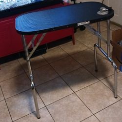 Table Groming For Pet