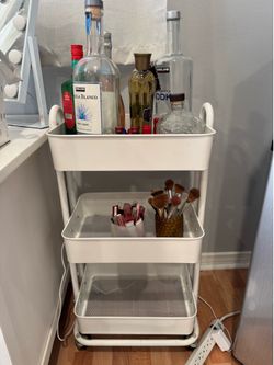 Rolling metal 3 tier Cart