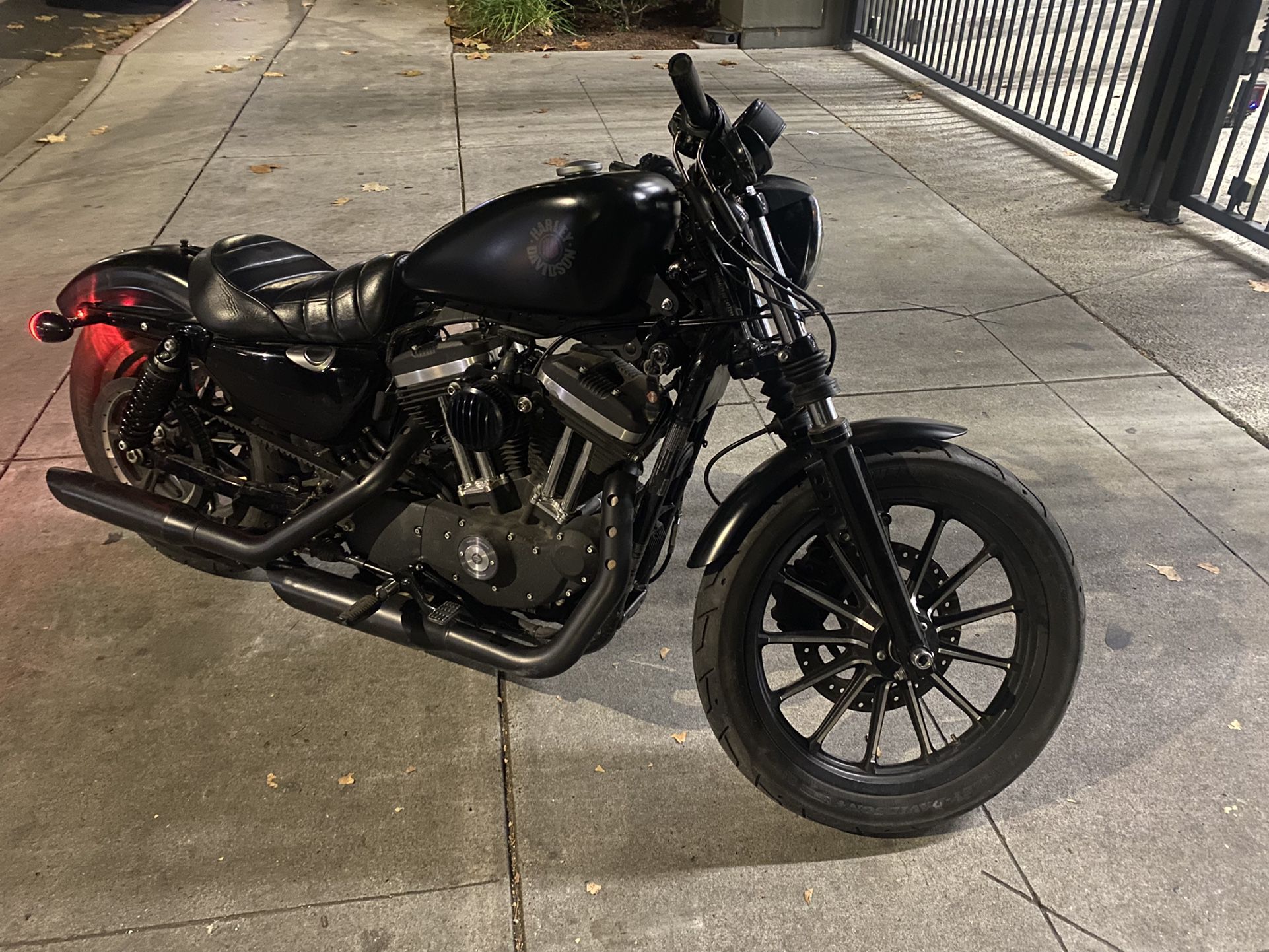 2015 Harley Davidson Sporstster 883