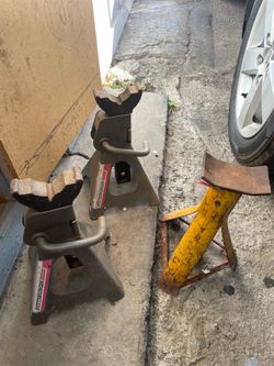 3 Jackstands