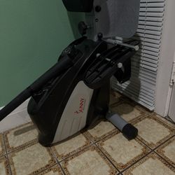 Row Machine from Sunny brand