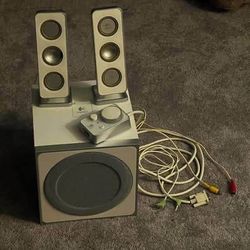 Logitech Z4i Subwoofer + Speakers + Remote  