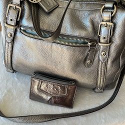 Coach Purse Silver With Small Coin Purse