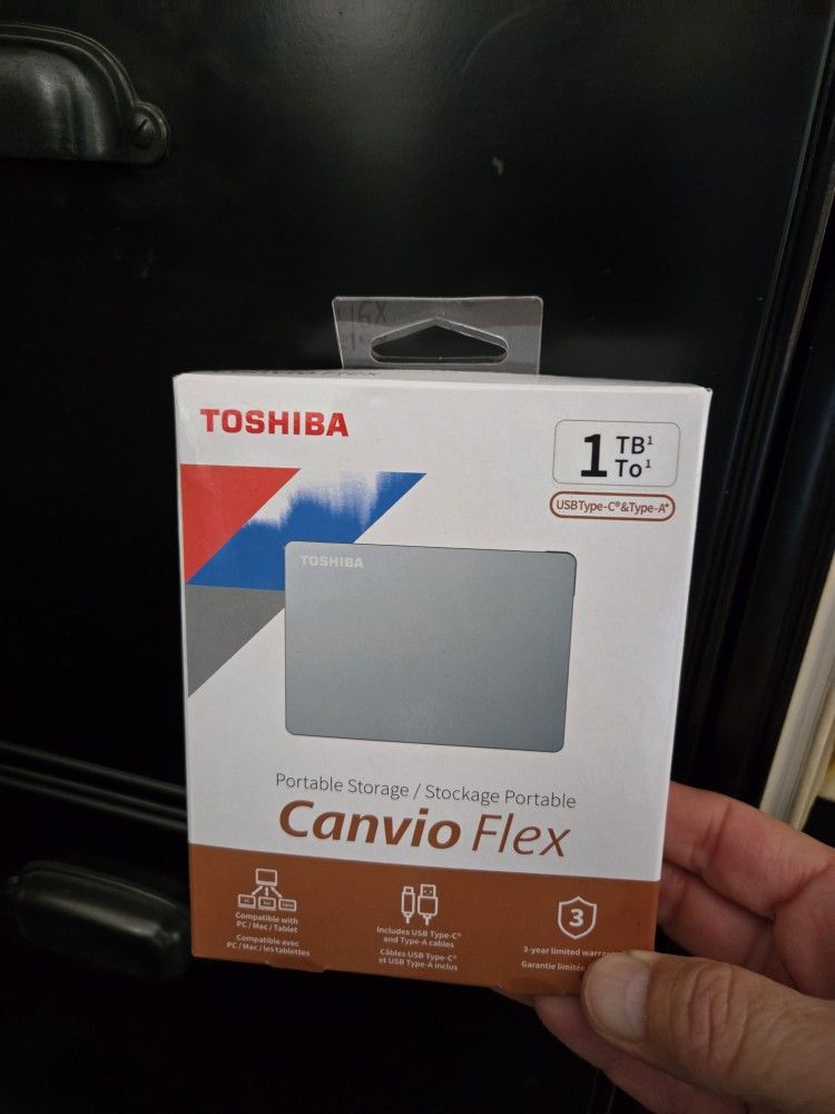 Portable External Hard Drive Toshiba Canvio Flex 1TB