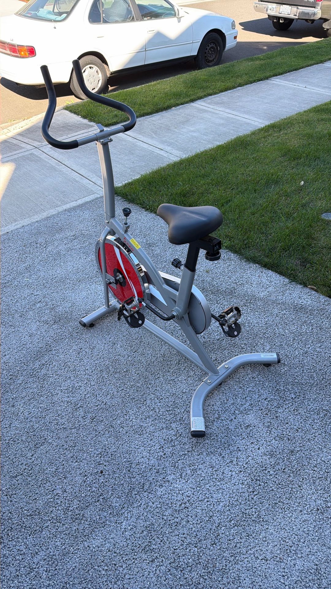 Sunny stationary Bike