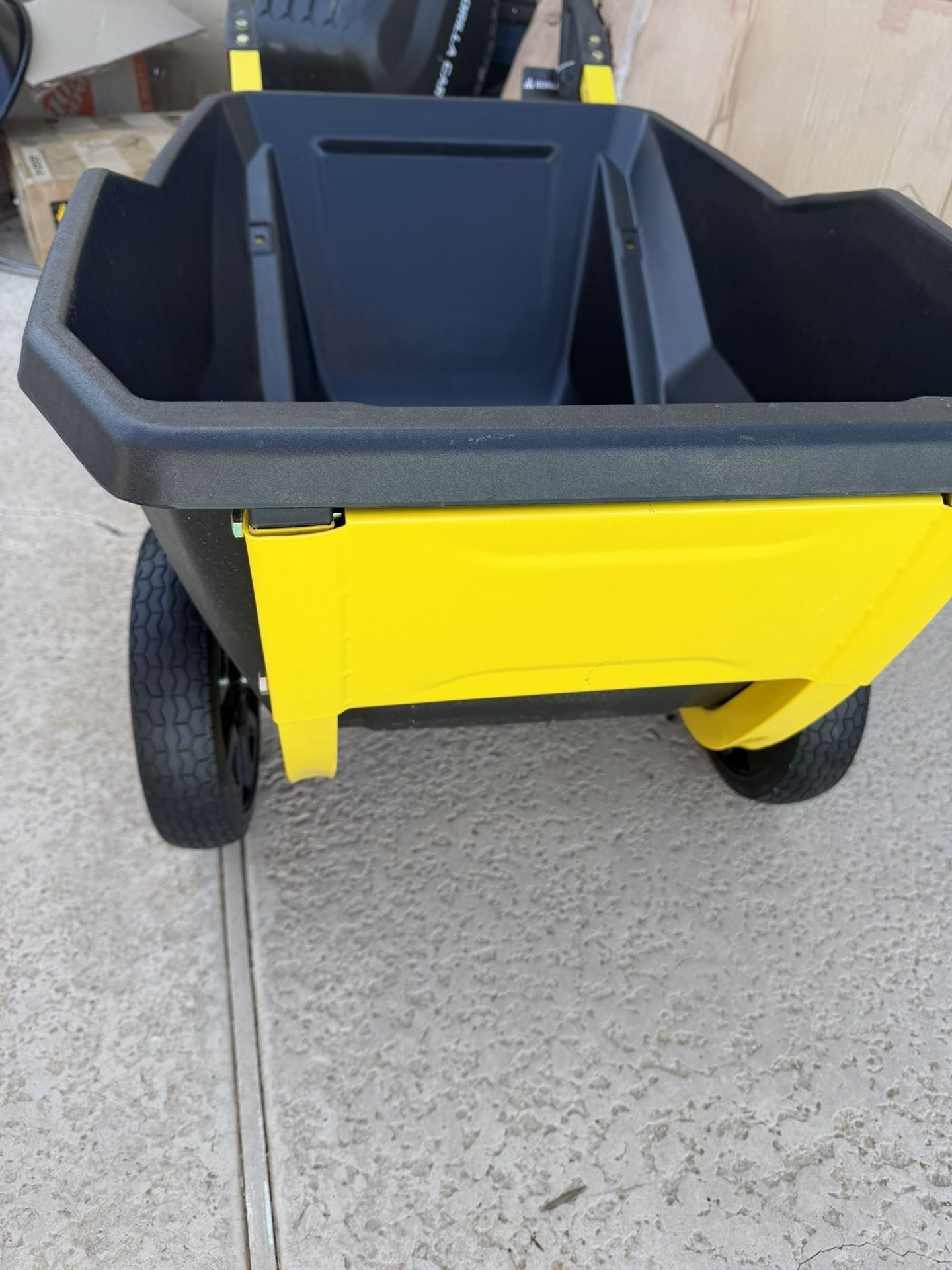 Gorilla Cart Evolution Yard Cart 7 Cu Ft