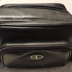 SAK  PAK  CAMERA  CASE  WITH  SHOULDER  STRAP 