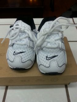 Black and white infant Shox size 3