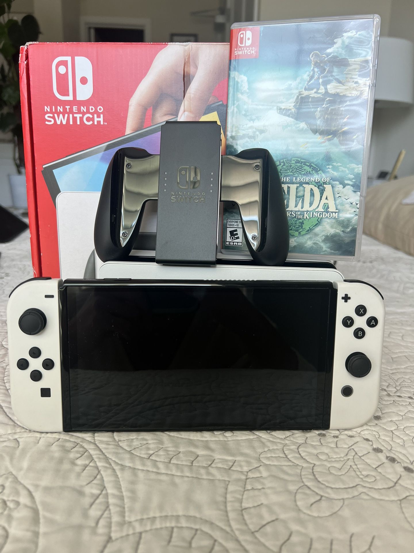 Nintendo Switch OLED Model (White)