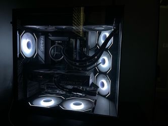 High-End 1440p Gaming PC – Ryzen 7 9700X / RTX 5070 / 32GB DDR5