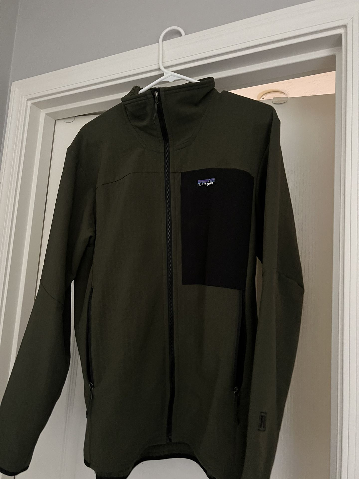 Patagonia Men’s Jacket Medium