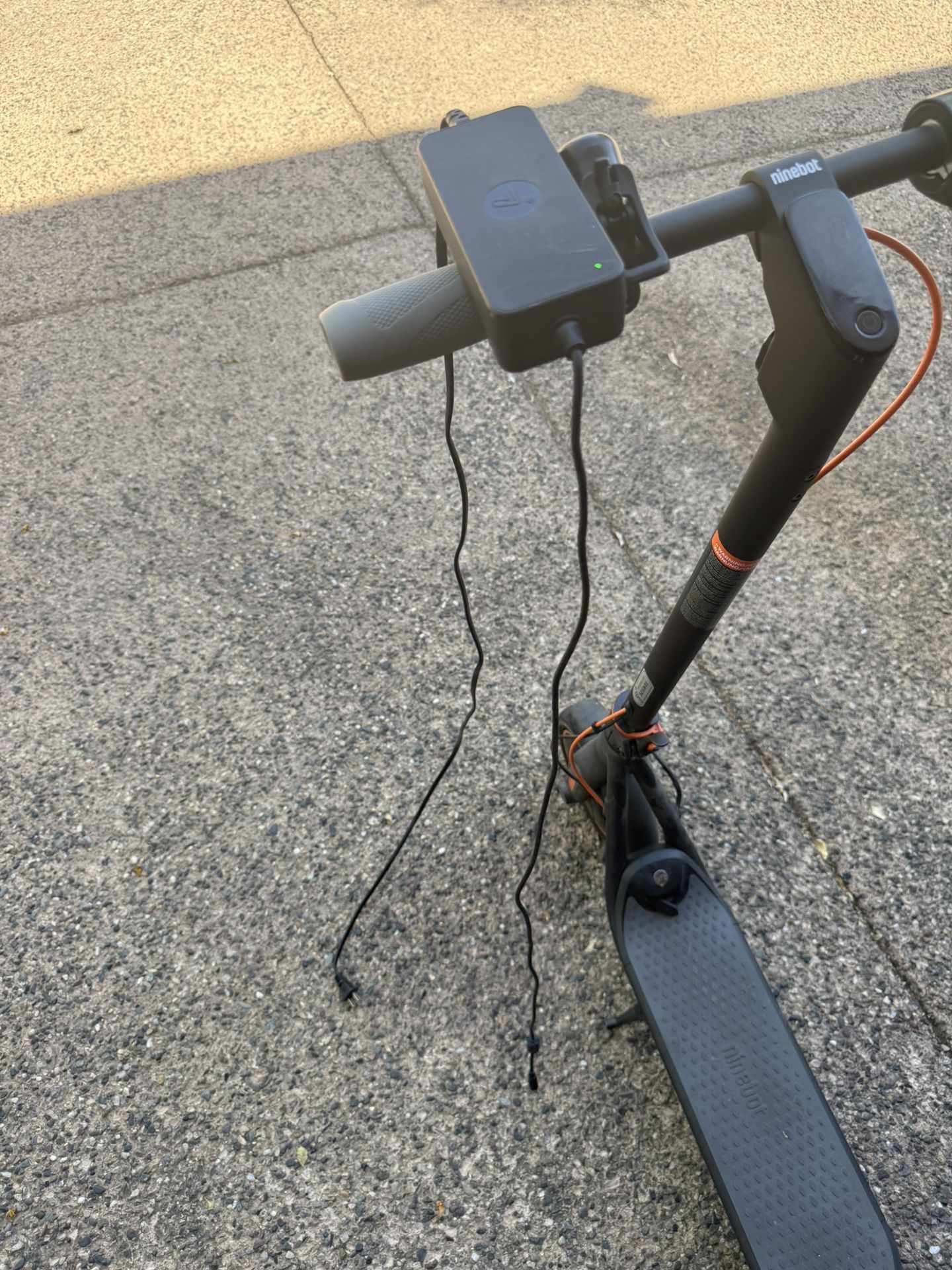 Segway F40 Ninebot Electric Scooter - Mint