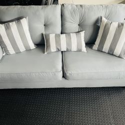 Brand New Couch With Pillows
