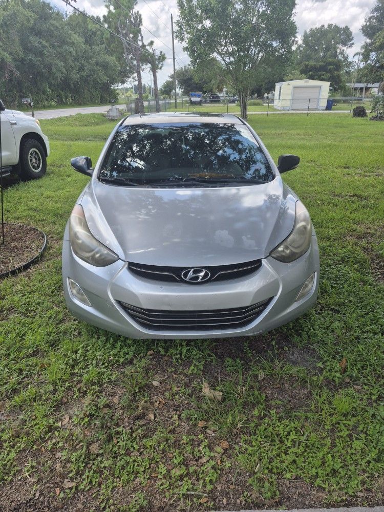 2012 Hyundai Elantra