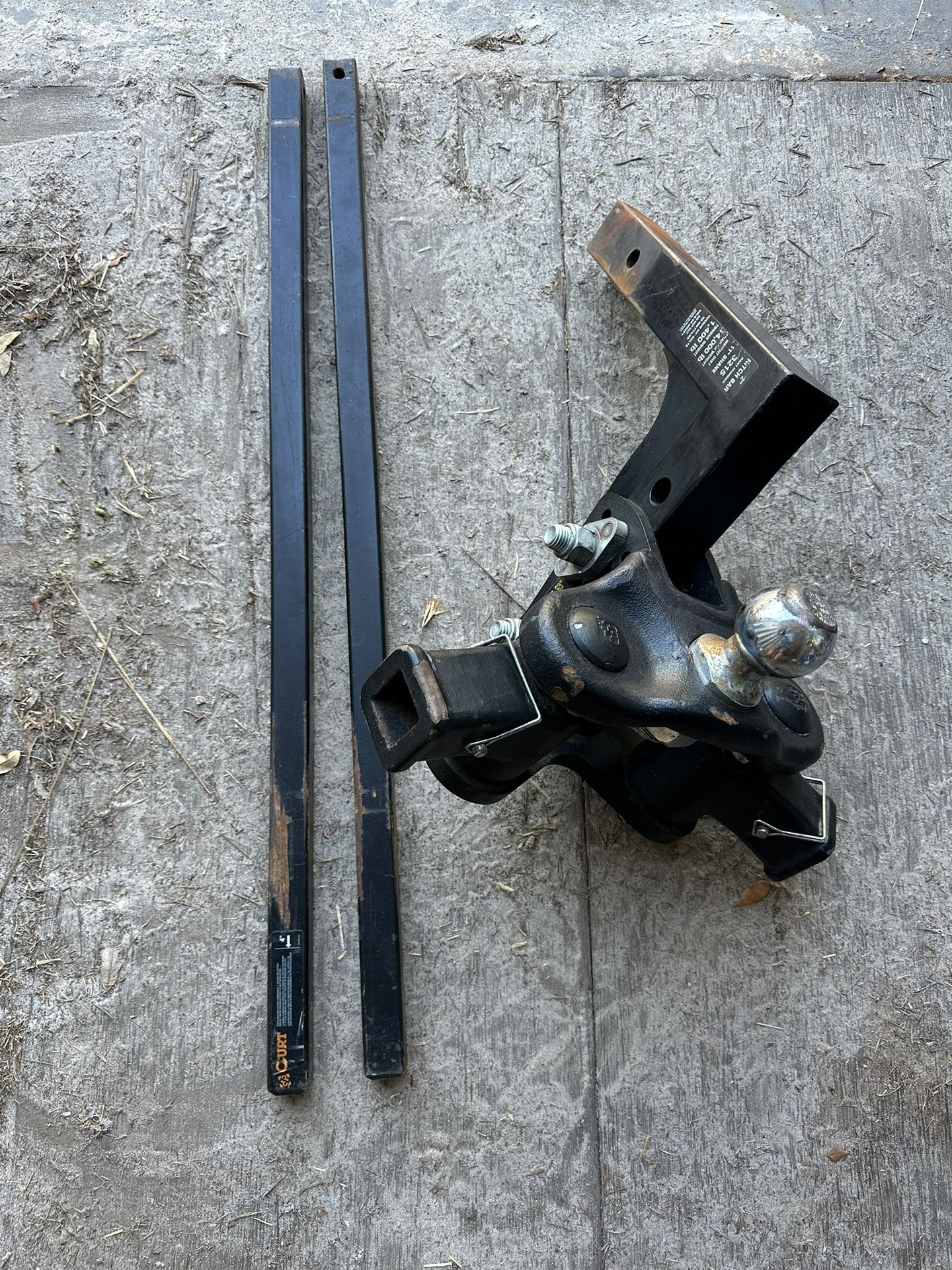 Curt Hitch With Stabilize Bars 
