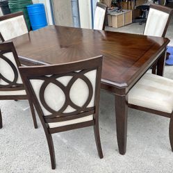 Rivers Edge Furniture Artorias  6 - Person Extendable Wood Dining Set  