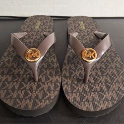MICHAEL KORS COLORWAY FLIP-FLOPS SIZE 7
