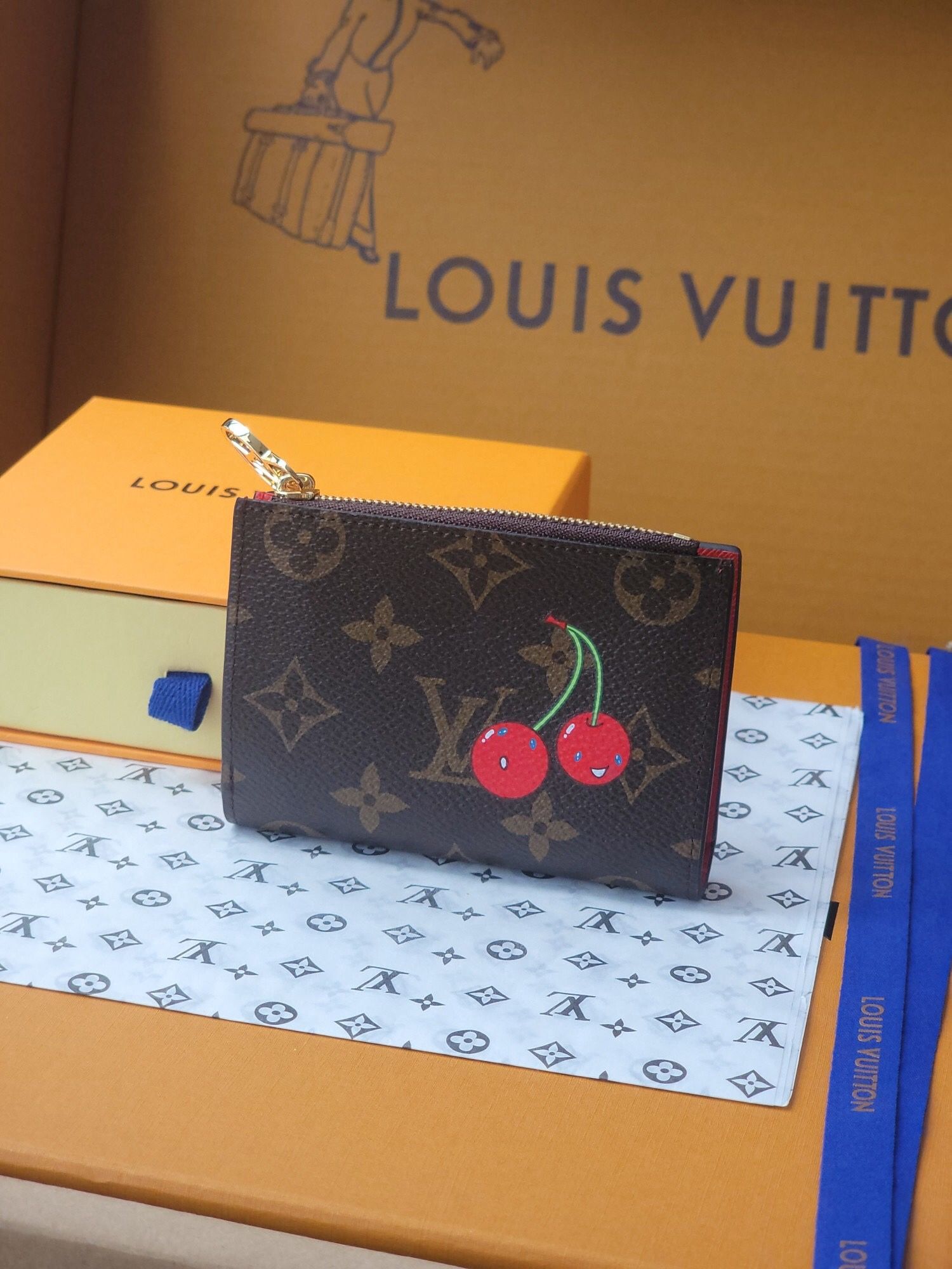 A small women's wallet