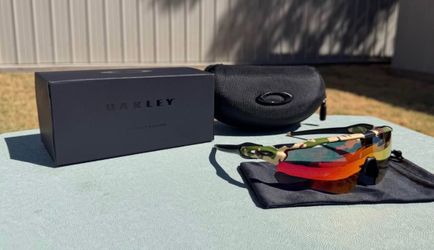 oakley sport shades