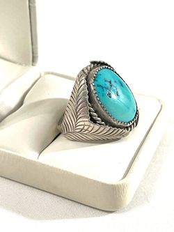 Vintage great condition .925 silver ring with authentic turquoise. Size 9.5