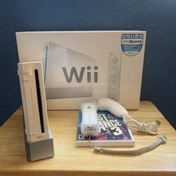 Nintendo Wii Video Game System Console Bundle with BOX/ tested. Read