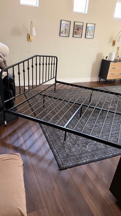 Queen size bed frame