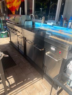 Charbroil Medallion Stainless Steel and Granite Outdoor Kitchen