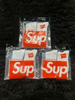 Supreme socks