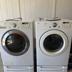 LG Washer & Dryer With Pedestals 