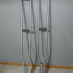 Crutches 