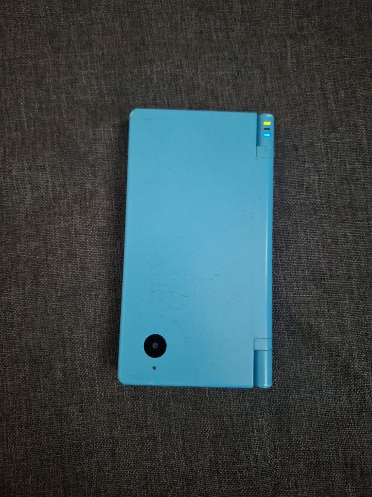 Blue Nintendo DSi w/Super Mario Bros