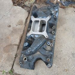 EDELBROCK ALUMINUM INTAKE FOR SB FORD!!! 100$