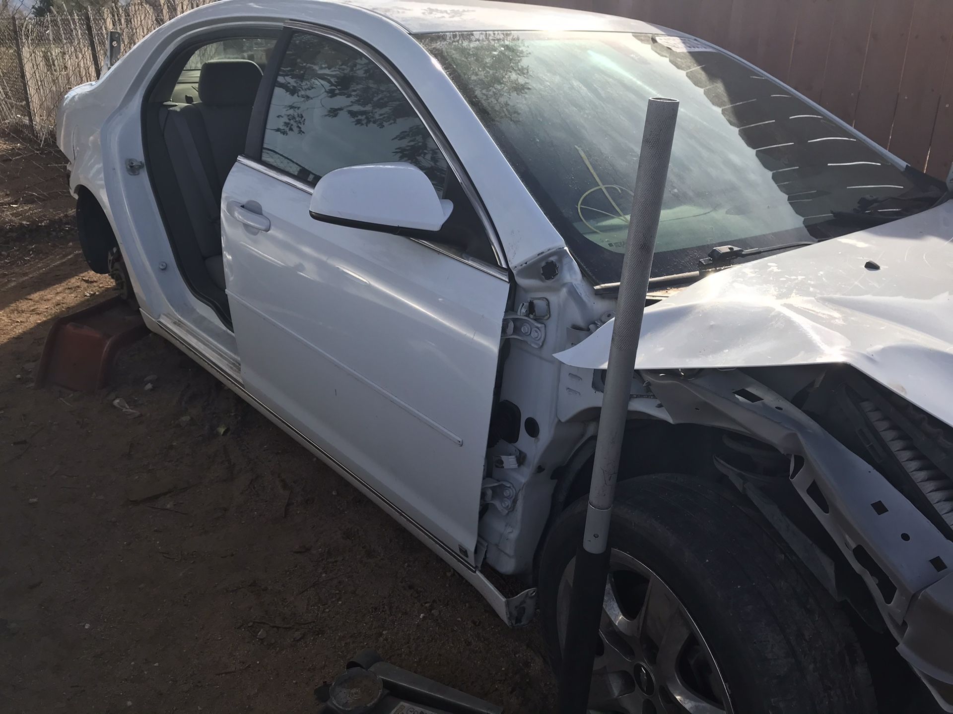 2009 Chevy Malibu parts out